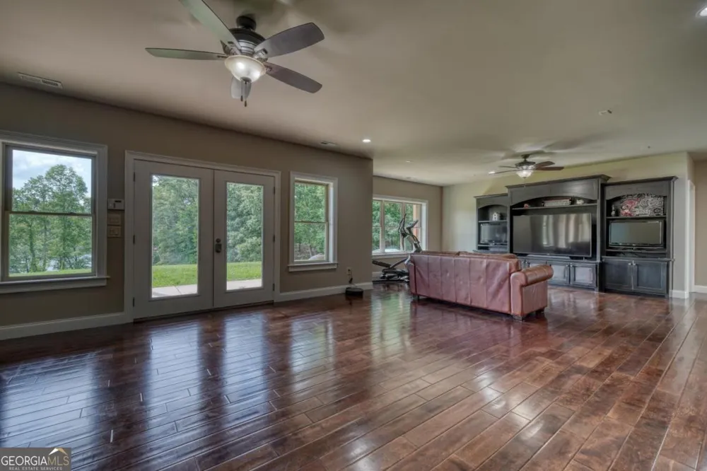 583 Fleenor RD Blairsville, GA 30512