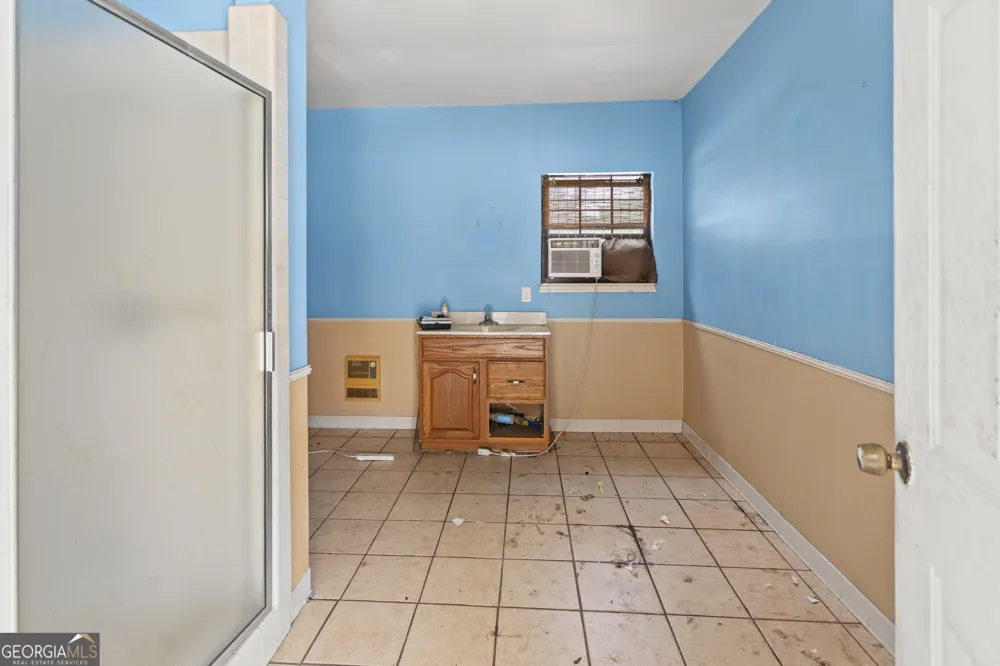 160 Hall ST Hinesville, GA 31313