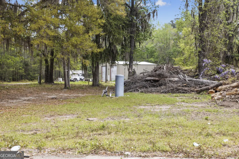 160 Hall ST Hinesville, GA 31313