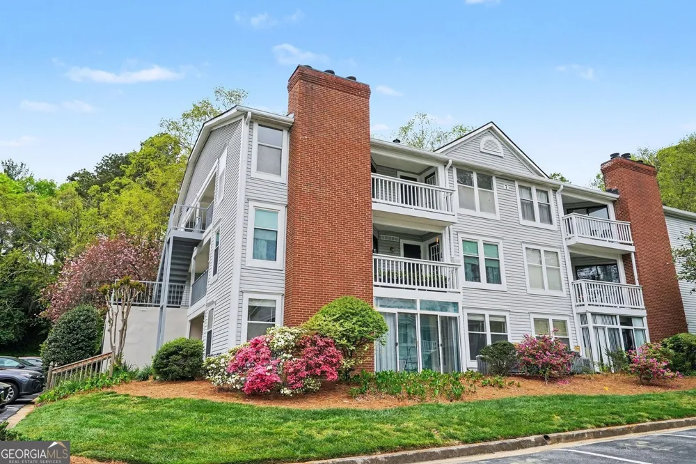 1325 Keys Lake DR NE Brookhaven, GA 30319