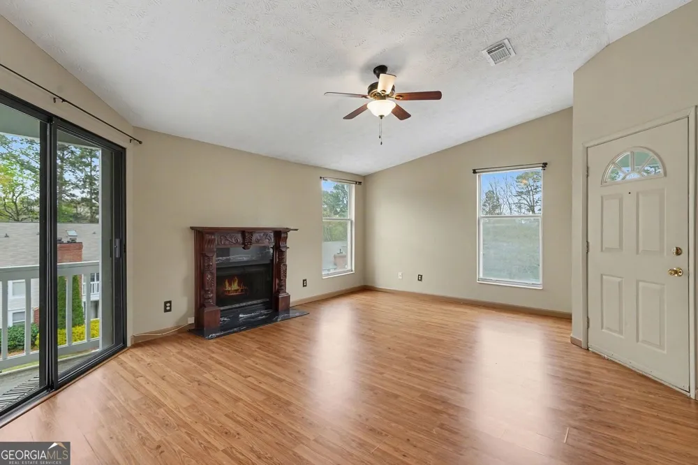 1325 Keys Lake DR NE Brookhaven, GA 30319