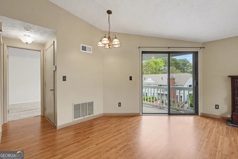 1325 Keys Lake DR NE Brookhaven, GA 30319