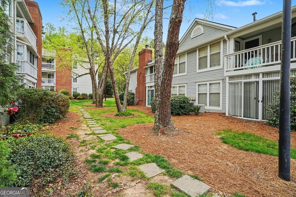 1325 Keys Lake DR NE Brookhaven, GA 30319