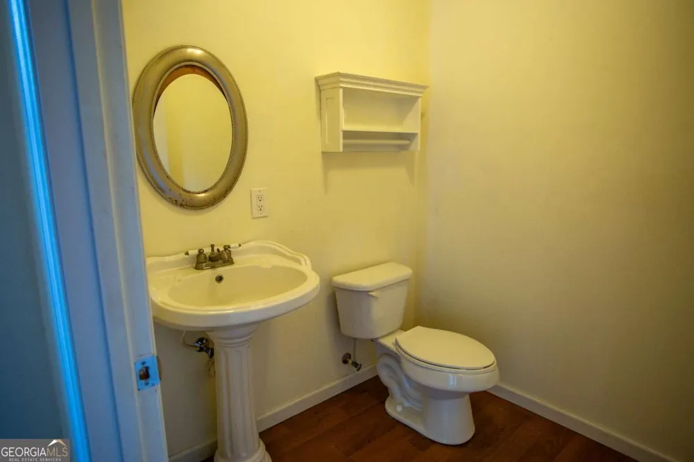 528 Gardner RD Baxley, GA 31513