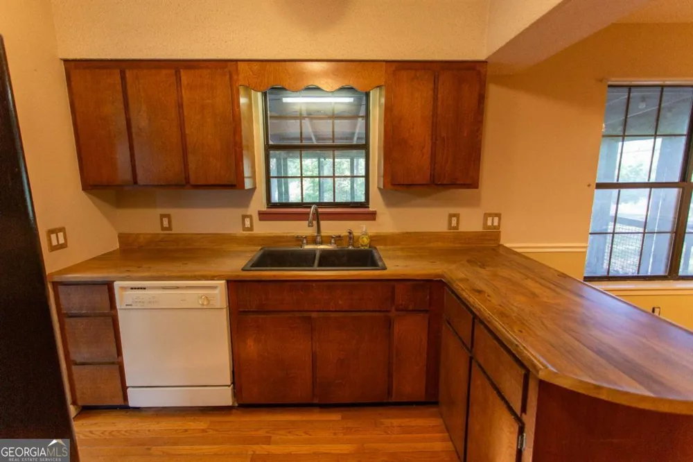 528 Gardner RD Baxley, GA 31513