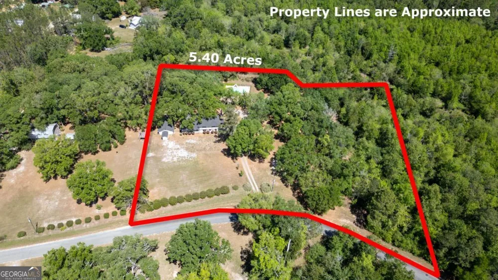 528 Gardner RD Baxley, GA 31513