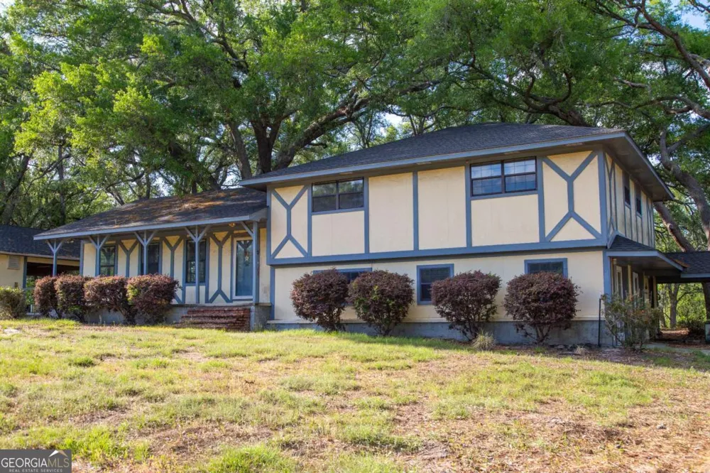 528 Gardner RD Baxley, GA 31513