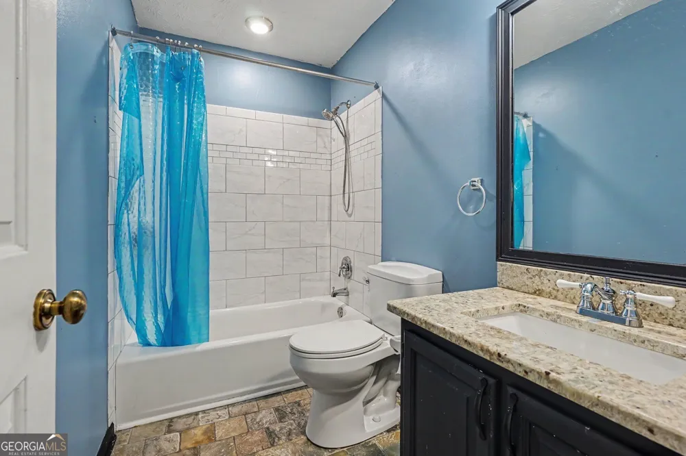 4004 Woodridge WAY Tucker, GA 30084