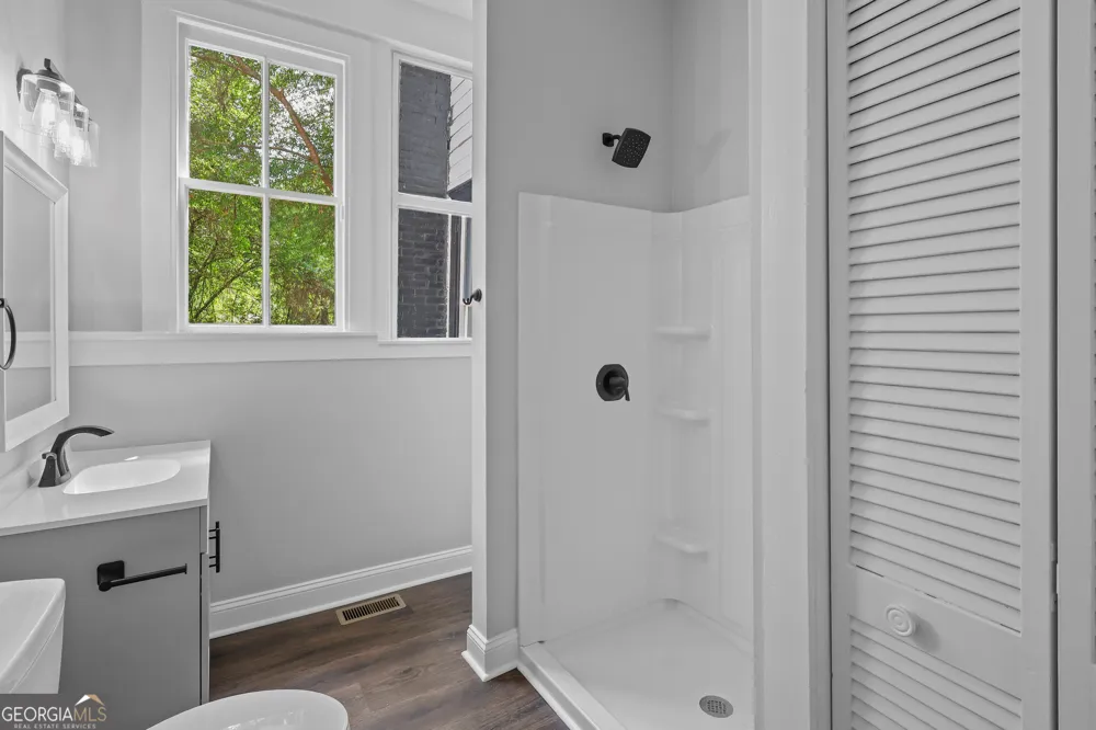 674 Dunlevie RD Allenhurst, GA 31301