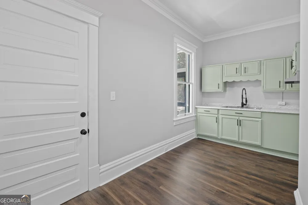 674 Dunlevie RD Allenhurst, GA 31301