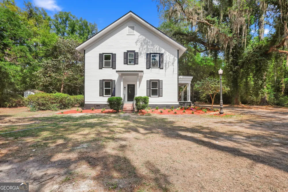 674 Dunlevie RD Allenhurst, GA 31301