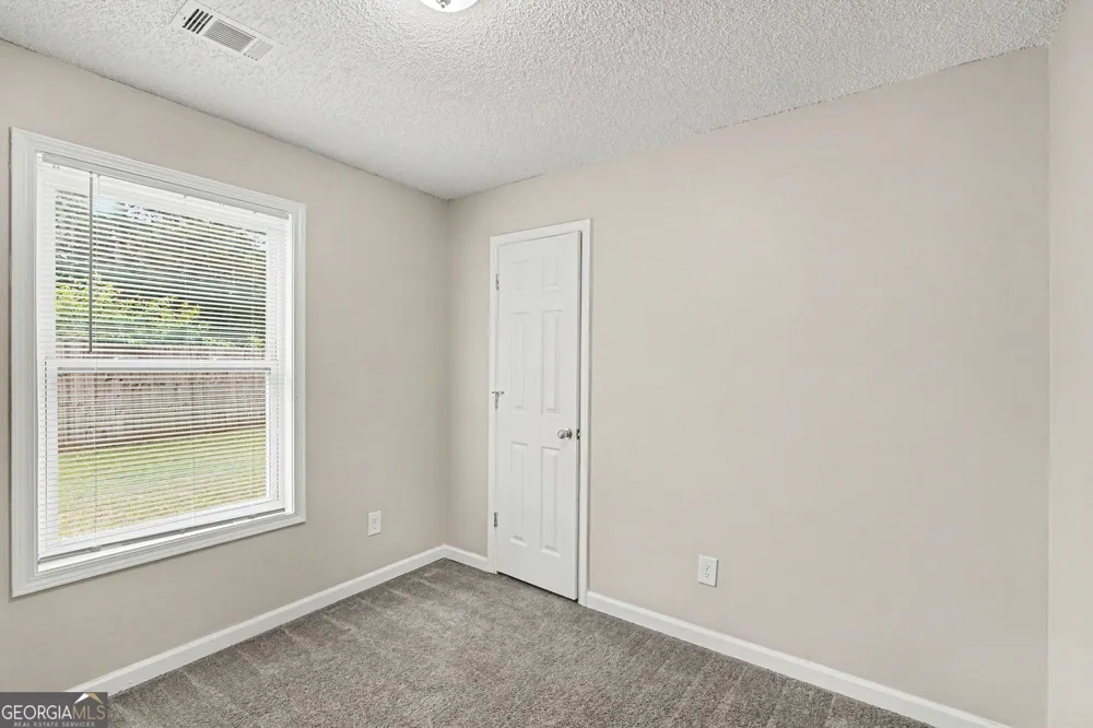 1382 N Hampton DR Hampton, GA 30228