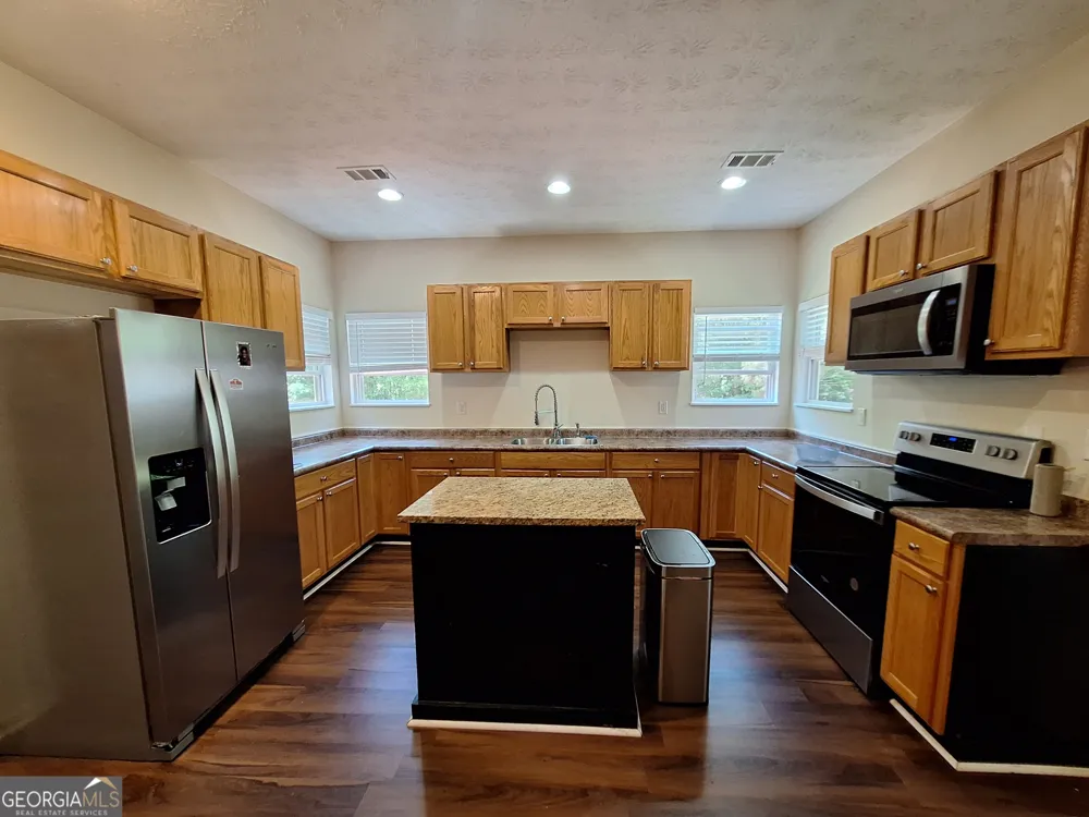 806 Springfield CIR LaFayette, AL 36862