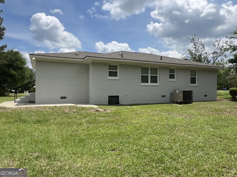 206 Country Club RD Dublin, GA 31021