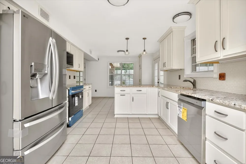 102 Applegate CT Bonaire, GA 31005