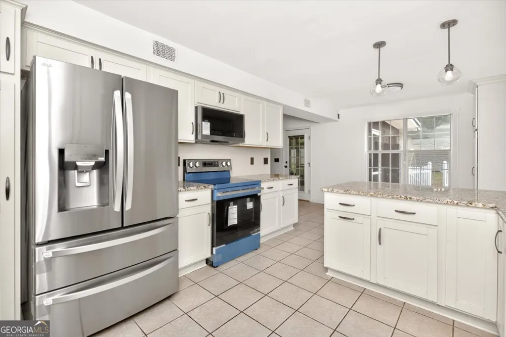 102 Applegate CT Bonaire, GA 31005