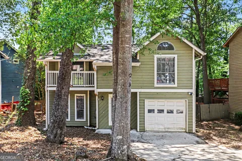 1012 Ascot CT