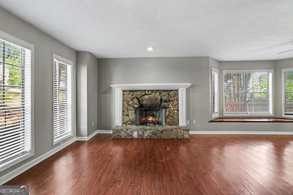 1012 Ascot CT Riverdale, GA 30296