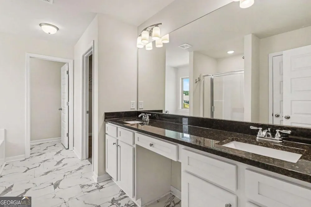 105 Mcentyre CT Calhoun, GA 30701
