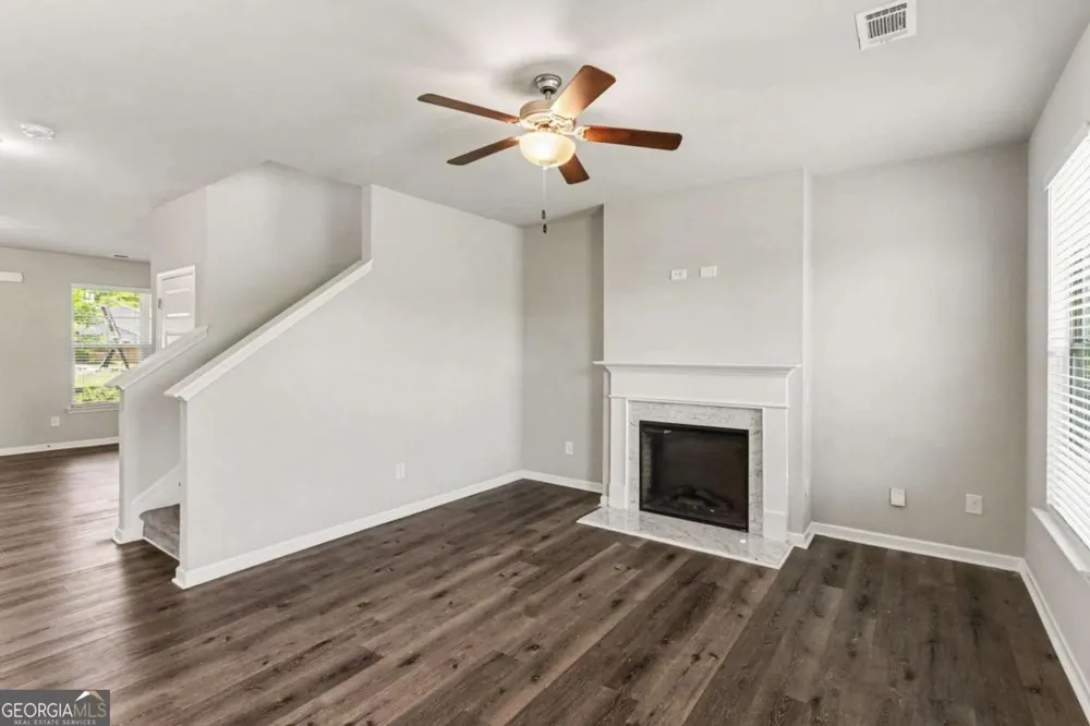 105 Mcentyre CT Calhoun, GA 30701