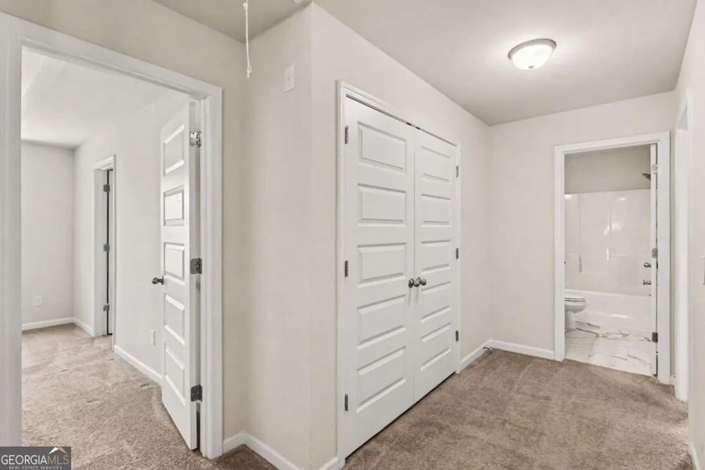 105 Mcentyre CT Calhoun, GA 30701