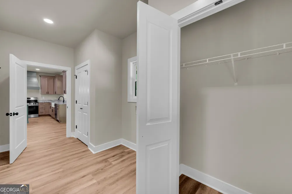 390 Champayne TRL Hartwell, GA 30643