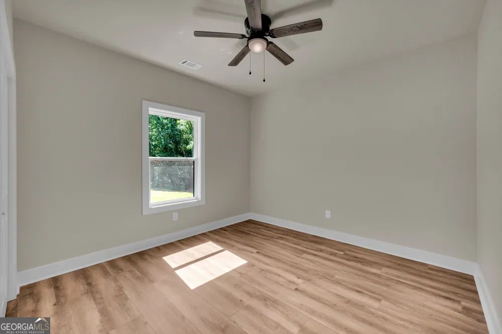 390 Champayne TRL Hartwell, GA 30643