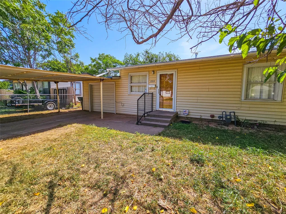 1733 Palm Street Abilene, TX 79602