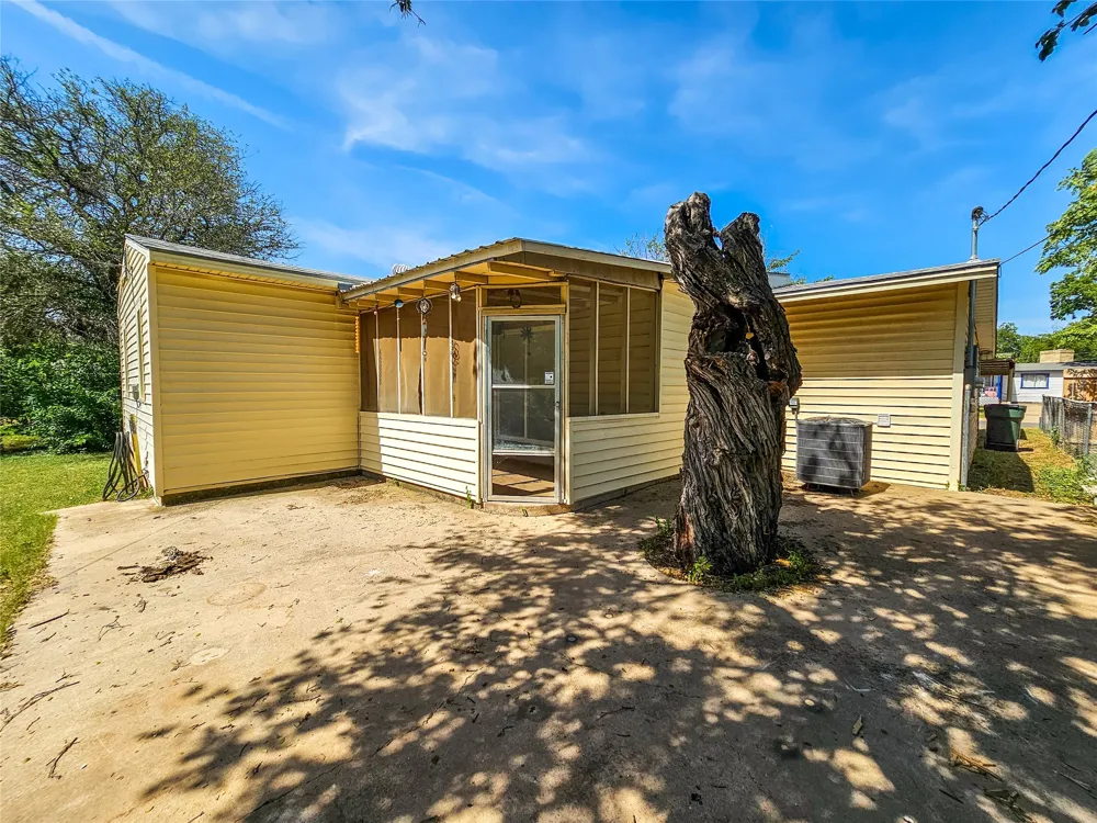 1733 Palm Street Abilene, TX 79602