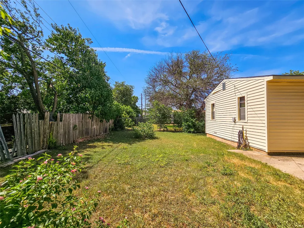 1733 Palm Street Abilene, TX 79602