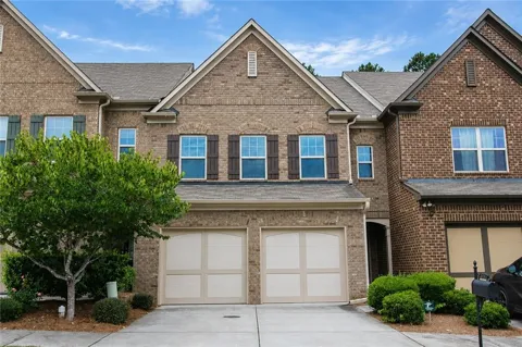 2132 Greencrest Circle