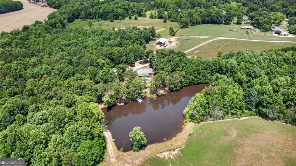 454 Tom Bell RD Milner, GA 30257