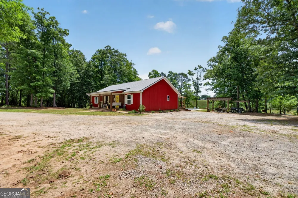 454 Tom Bell RD Milner, GA 30257