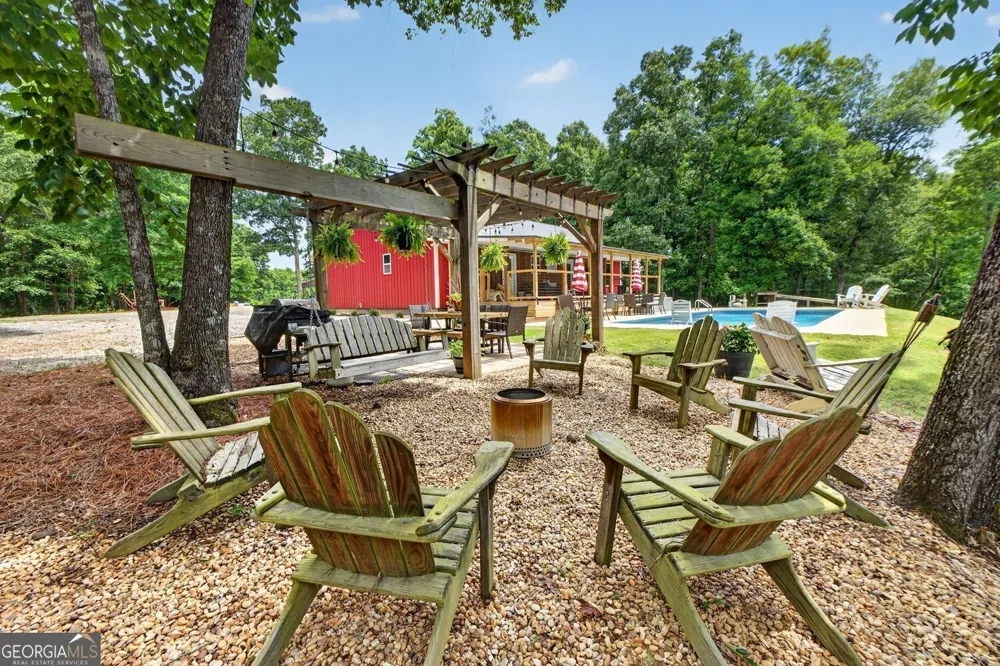 454 Tom Bell RD Milner, GA 30257