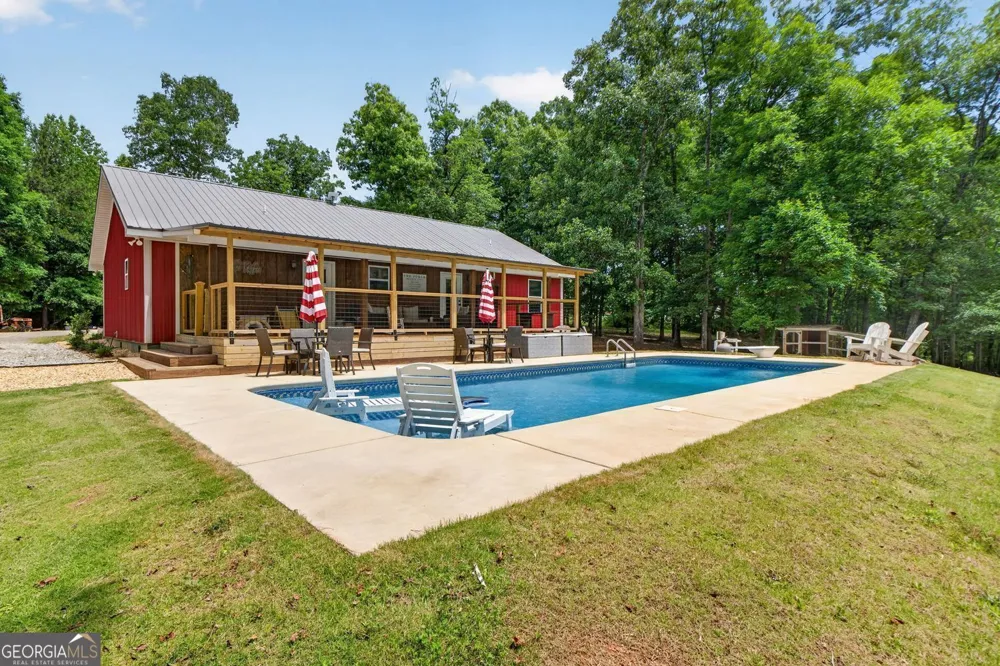 454 Tom Bell RD Milner, GA 30257
