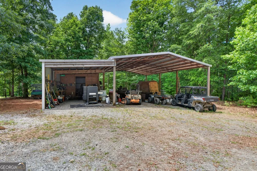 454 Tom Bell RD Milner, GA 30257