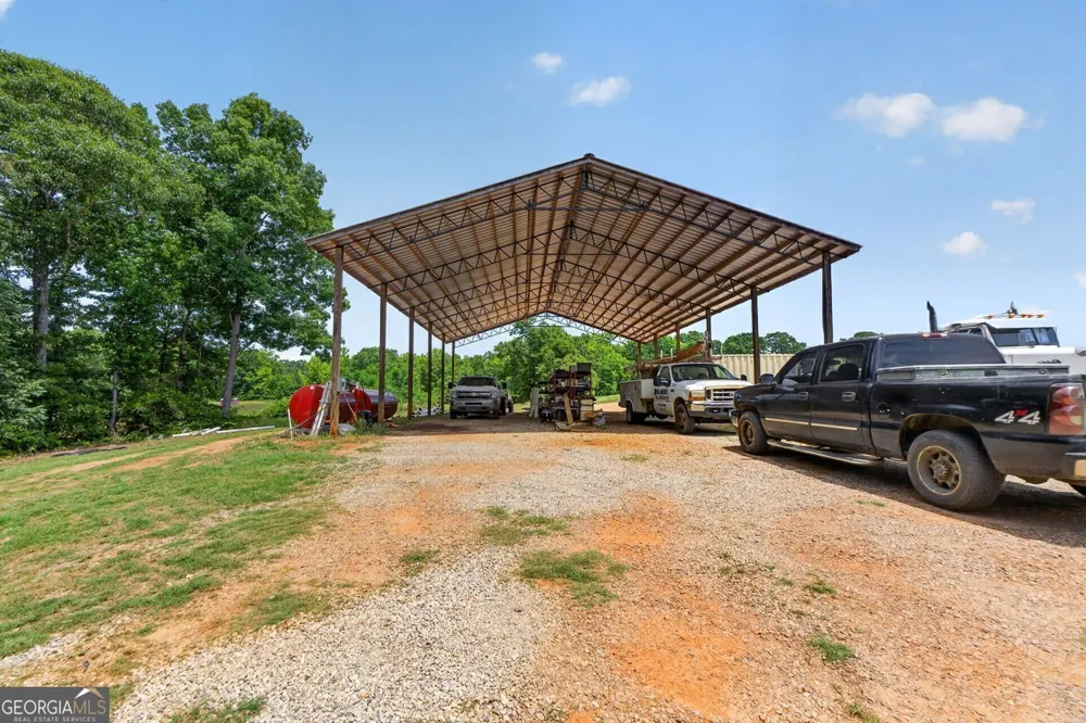 454 Tom Bell RD Milner, GA 30257