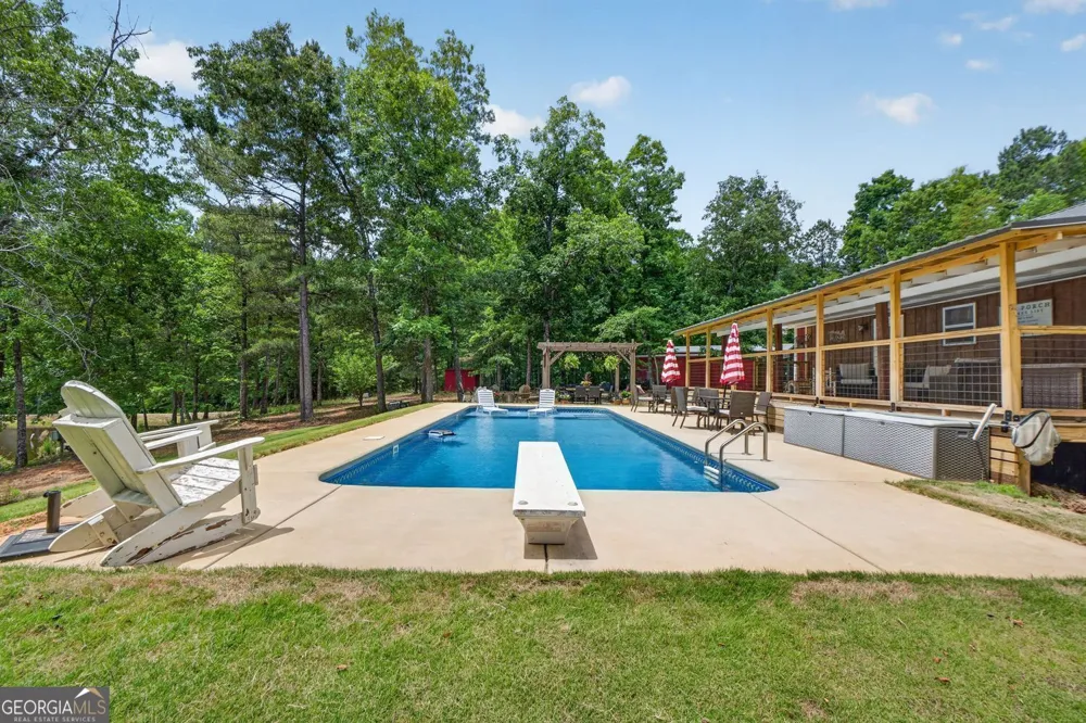 454 Tom Bell RD Milner, GA 30257
