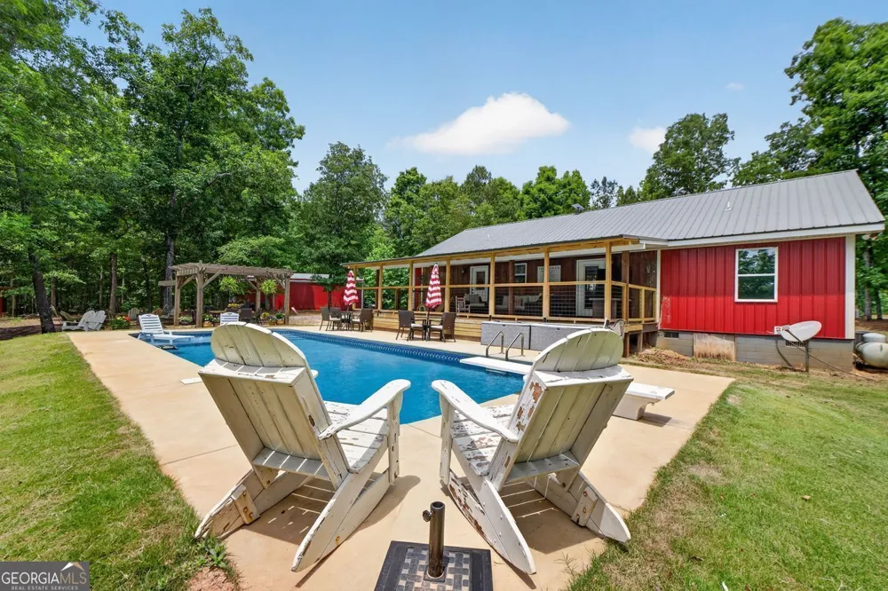 454 Tom Bell RD Milner, GA 30257