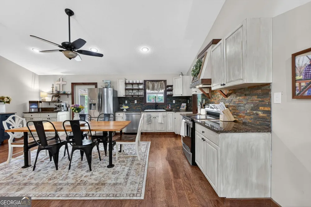 454 Tom Bell RD Milner, GA 30257