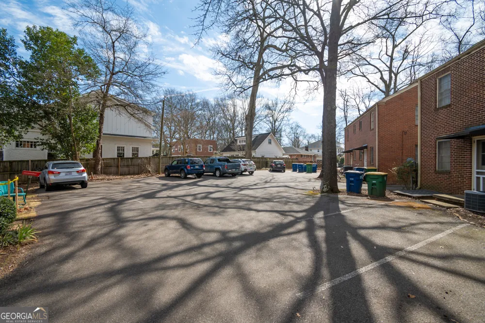 1439 Milledge AVE Athens, GA 30605