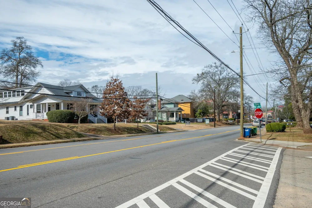 1439 Milledge AVE Athens, GA 30605