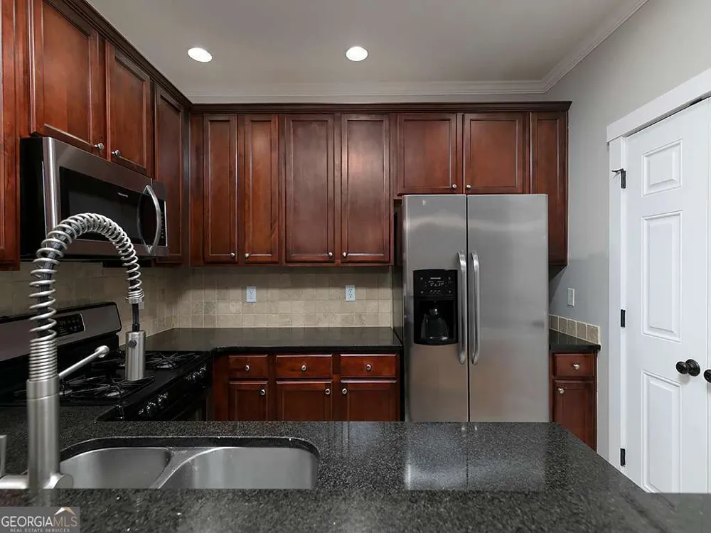 4300 Sandy Pointe Acworth, GA 30101