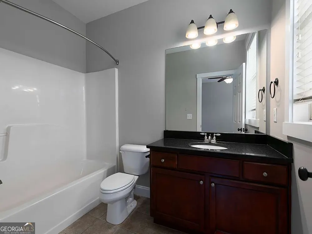 4300 Sandy Pointe Acworth, GA 30101