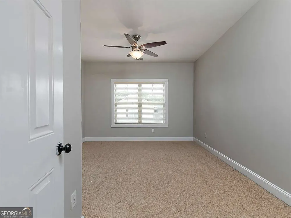 4300 Sandy Pointe Acworth, GA 30101