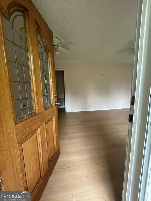 113 Burton DR Calhoun, GA 30701