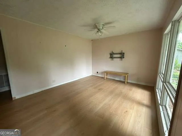 113 Burton DR Calhoun, GA 30701