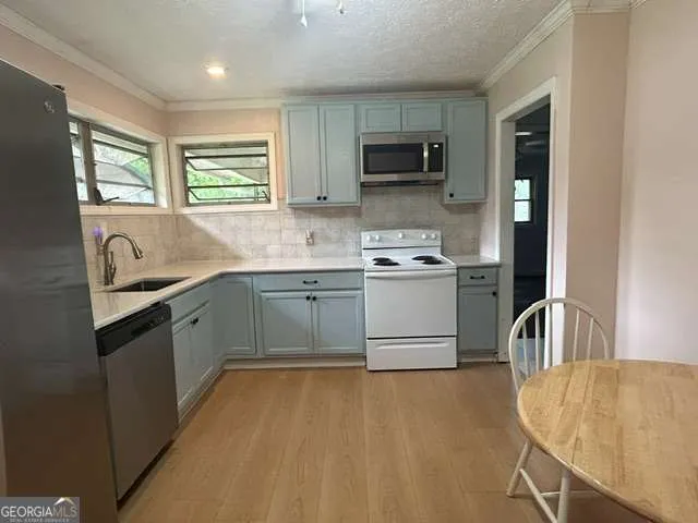 113 Burton DR Calhoun, GA 30701
