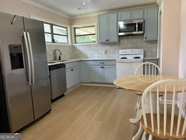 113 Burton DR Calhoun, GA 30701