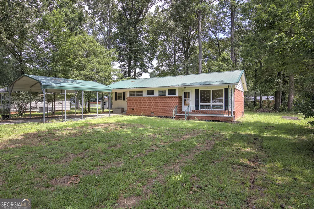 113 Burton DR Calhoun, GA 30701